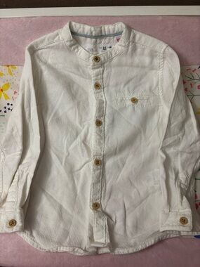Zara White Mandarin Collar Button-Front Shirt with Wood Buttons